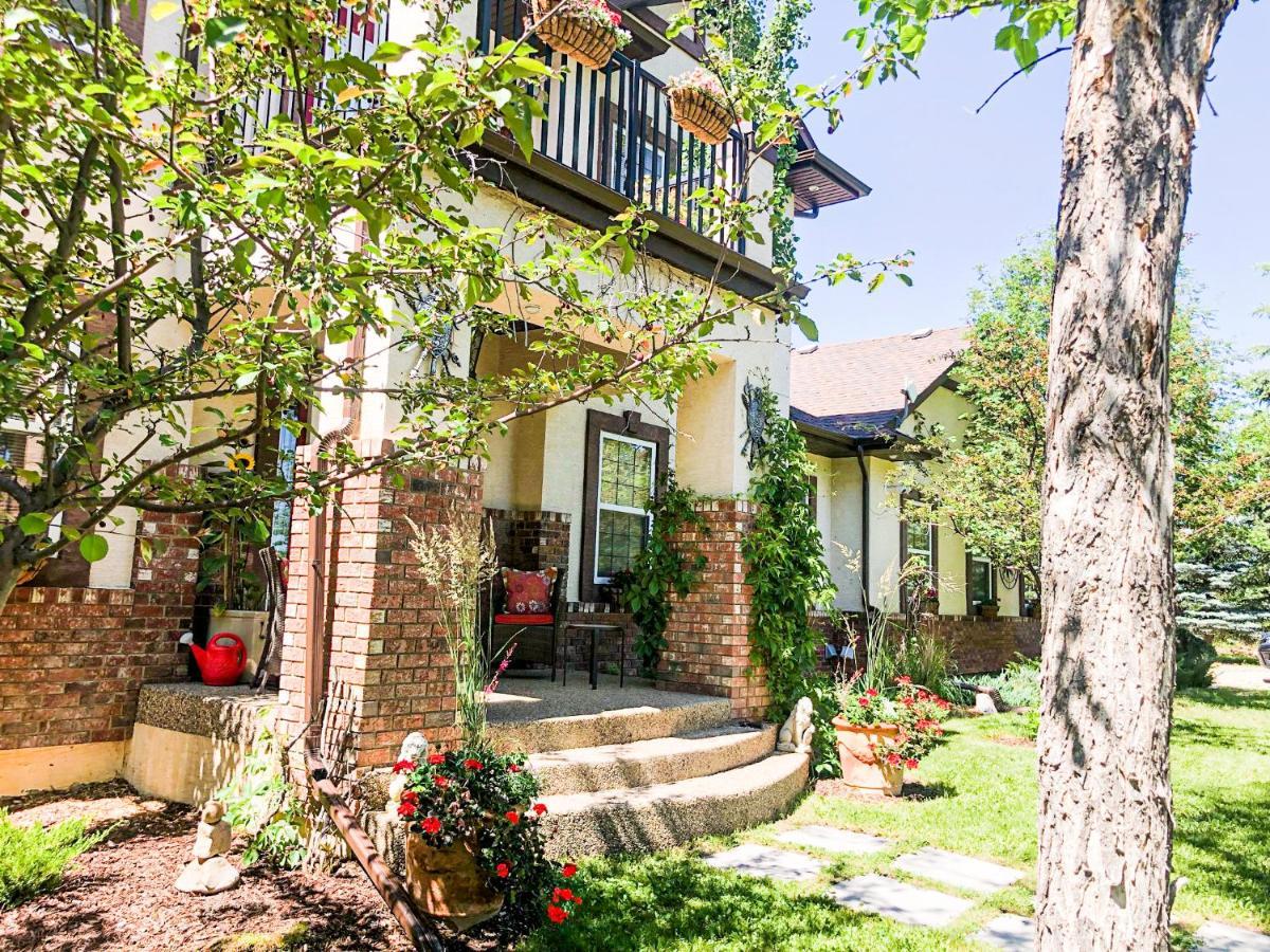 Wolf Creek Bed And Breakfast Ponoka Экстерьер фото