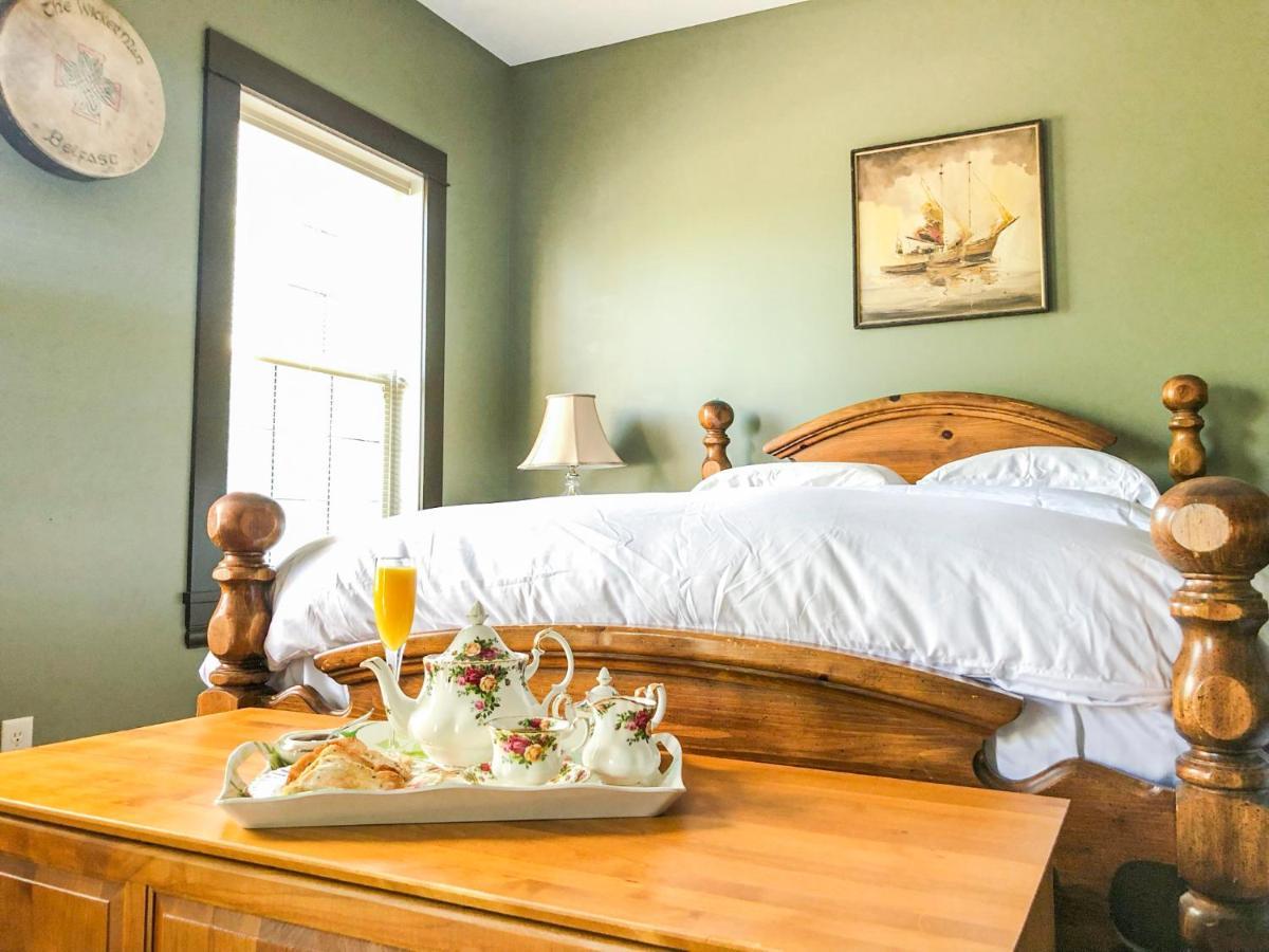 Wolf Creek Bed And Breakfast Ponoka Экстерьер фото