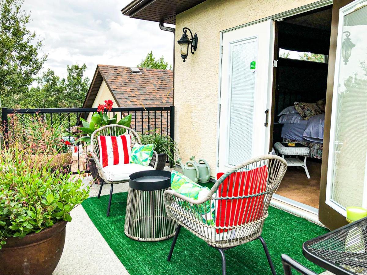Wolf Creek Bed And Breakfast Ponoka Экстерьер фото